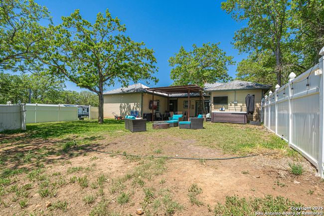 771 Hillje Rd, House other with 3 bedrooms, 2 bathrooms and null parking in Kingsbury TX | Image 25