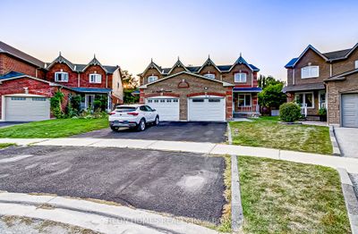 65 Hughes Cres, Home with 3 bedrooms, 3 bathrooms and 2 parking in Ajax ON | Image 3