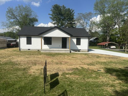 104 Willow St N, Cowan, TN, 37318-3273 | Card Image