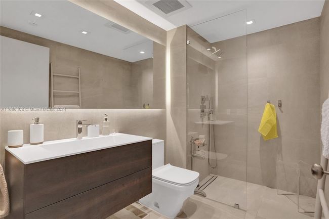 UNIT-2102 - 2711 S Ocean Dr, Condo with 3 bedrooms, 4 bathrooms and null parking in Hollywood FL | Image 32