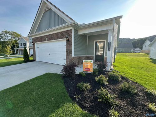 7212 Fox Glen Cir Se, Owens Cross Roads, AL, 35763-6101 | Card Image