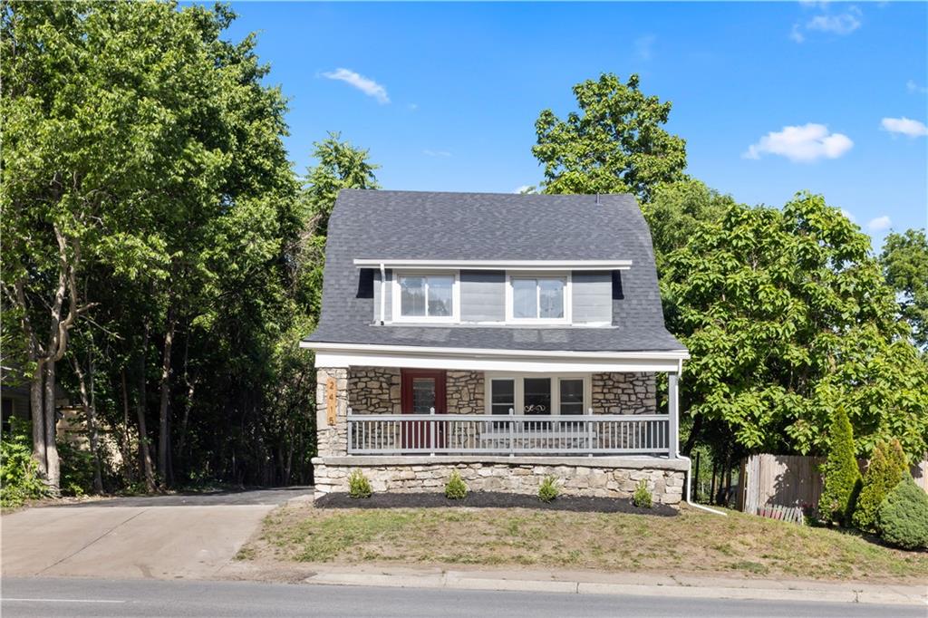 Sterling Ave, Independence, MO 64052