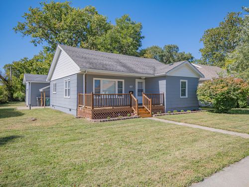 927 S 4th St, MOBERLY, MO, 65270 | Card Image