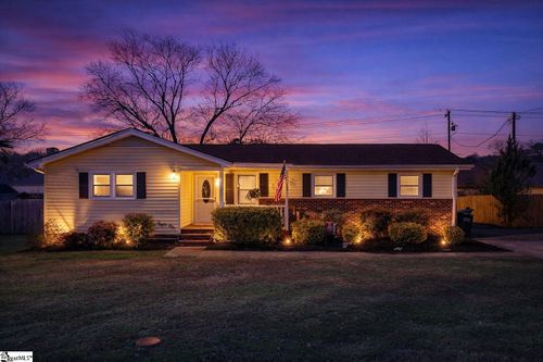 208 Agewood Drive, Simpsonville, SC, 29680 | Card Image