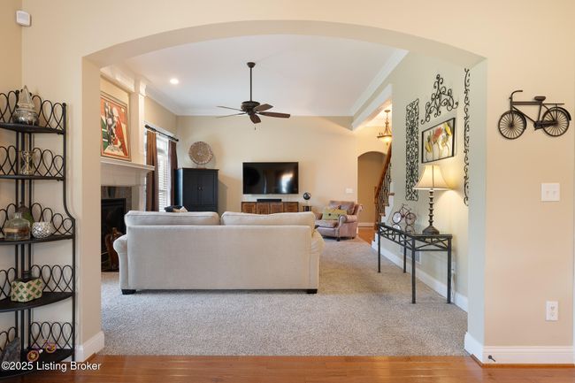 905 Fossil Creek Cir, House other with 4 bedrooms, 3 bathrooms and null parking in Louisville KY | Image 15