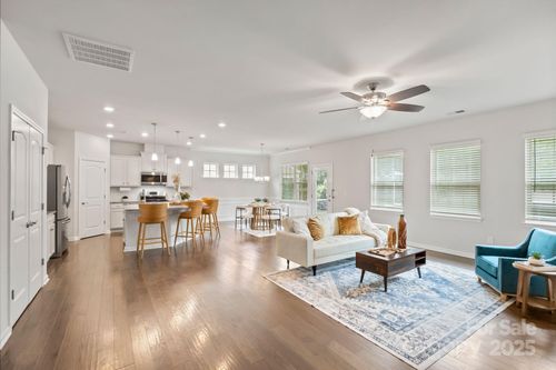 169-360 Picasso Trl, Mount Holly, NC, 28120-9366 | Card Image