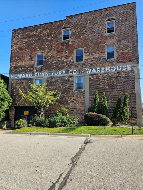 apt-2-1104 4th St, Port Huron, MI, 48060-5490 | Card Image