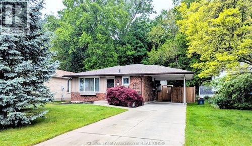 56 Willowdale Pl, Chatham, ON, N7L4M8 | Card Image