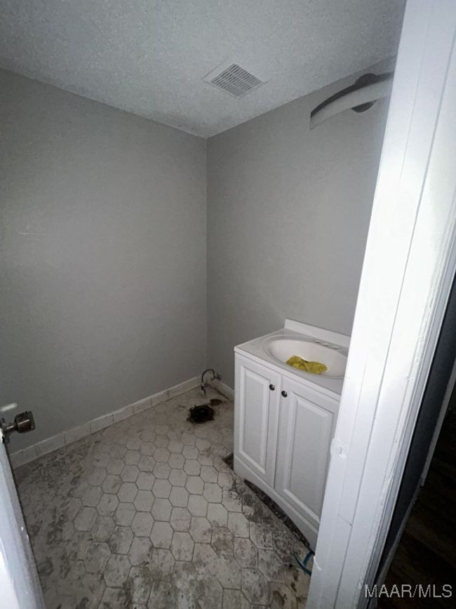 522 Winston Dr, Townhouse with 3 bedrooms, 3 bathrooms and null parking in Montgomery AL | Image 11