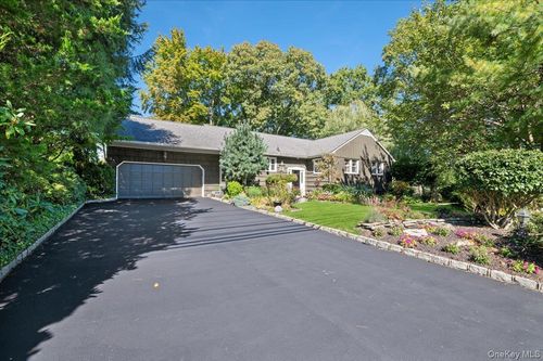 71 Cove Rd, Huntington, NY, 11743-2253 | Card Image