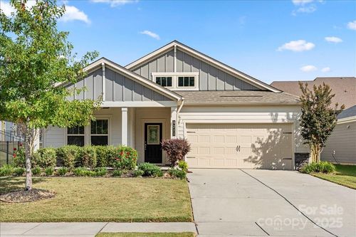 9211 Grisons Ct, Charlotte, NC, 28278-0151 | Card Image