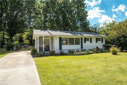 2109 Ontario St, Greensboro, NC, 27403-3249 | Card Image