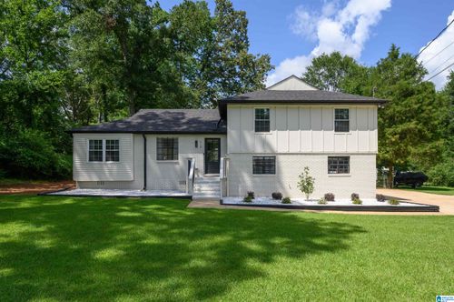 110 Hickory St, MAYLENE, AL, 35114-6036 | Card Image