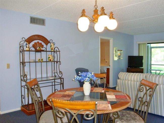 111 - 111 E Cypress Ct, Condo with 2 bedrooms, 2 bathrooms and null parking in OLDSMAR FL | Image 8