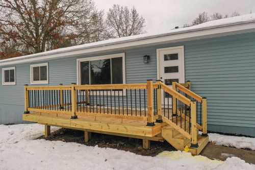 9550 Colgate Ave, Clarkston, MI, 48348-3100 | Card Image