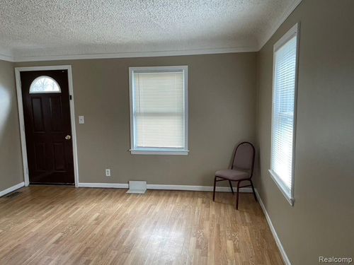 22575 Albion Ave, Farmington Hills, MI, 48336-3601 | Card Image