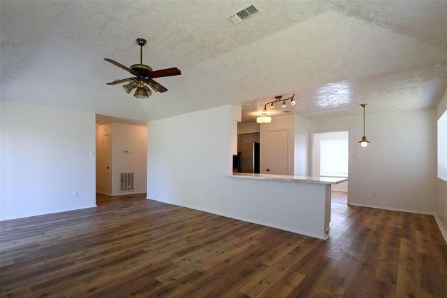 18811 Pine Trace Ct, House other with 3 bedrooms, 2 bathrooms and 2 parking in Humble TX | Image 13
