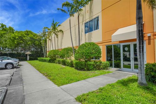 a114-12601 Nw 115th Ave, Medley, FL, 33178-3183 | Card Image