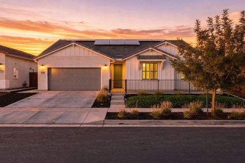 2041 Fowler Way, Woodland, CA, 95776-5608 | Card Image