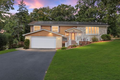 512 N Forest Dr, Addison, IL, 60101-2920 | Card Image