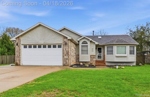 503 W Hamburg St, Pinckney, MI, 48169-9704 | Card Image