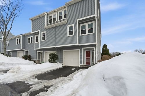 7d-8 Russell Dr, Salem, MA, 01970-6727 | Card Image
