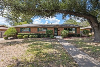 4504 Owendale Drive, House other with 3 bedrooms, 2 bathrooms and null parking in Benbrook TX | Image 2