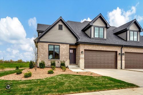 16451 Kayla Dr, Lemont, IL, 60439-7426 | Card Image