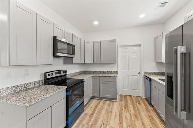 30 Moore Ave, House other with 3 bedrooms, 2 bathrooms and 2 parking in Toccoa GA | Image 8
