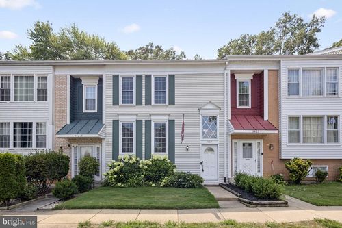 5427 Safe Harbor Ct, FAIRFAX, VA, 22032-3318 | Card Image