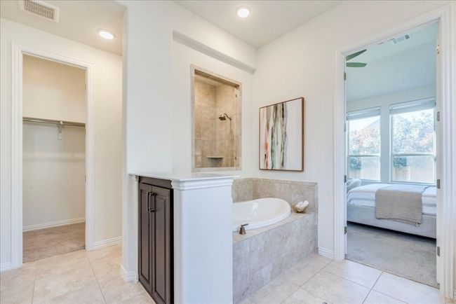 1689 Cool Spring Way, House other with 5 bedrooms, 4 bathrooms and 2 parking in Austin TX | Image 16