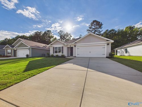 9910 Sequoyah Cove Dr, Owens Cross Roads, AL, 35763 | Card Image