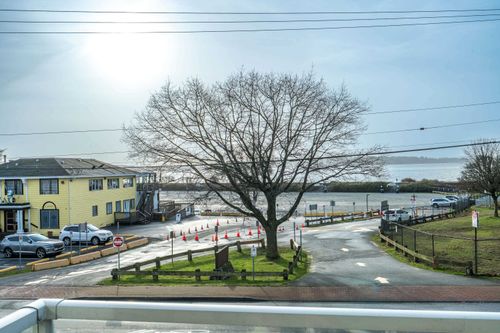 204-15777 Marine Dr, White Rock, BC, V4B1E5 | Card Image