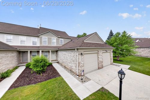 4554 Hunters Cir E, Canton, MI, 48188-2360 | Card Image