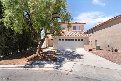 10136 Hermit Rapids Ave, Las Vegas, NV, 89148-1635 | Card Image