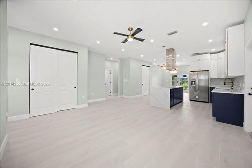 930 34th St, West Palm Beach, FL, 33407-4712 | Card Image