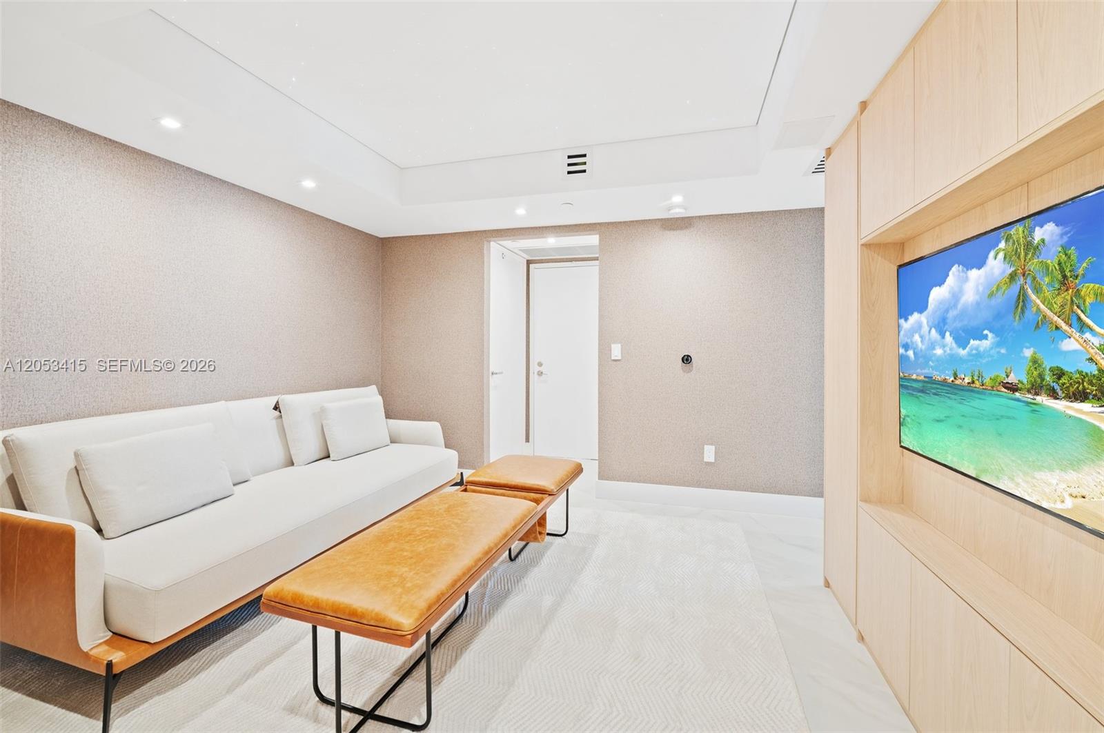 Residential Lease in Sunny Isles Beach 3