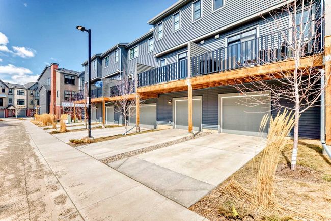 91 Spring Willow Close Sw, Townhouse with 3 bedrooms, 3 bathrooms and 2 parking in Calgary AB | Image 31