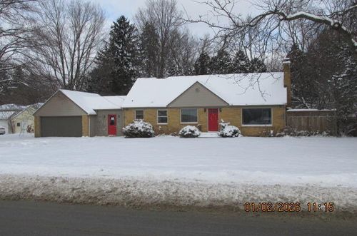 2589 Lake Michigan Dr, Grand Rapids, MI, 49504-4685 | Card Image