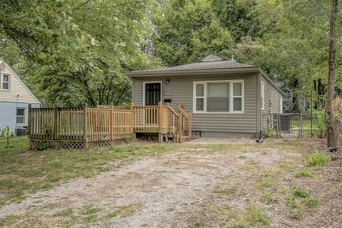 1315 N Mccoy St, Independence, MO, 64050-1705 | Card Image