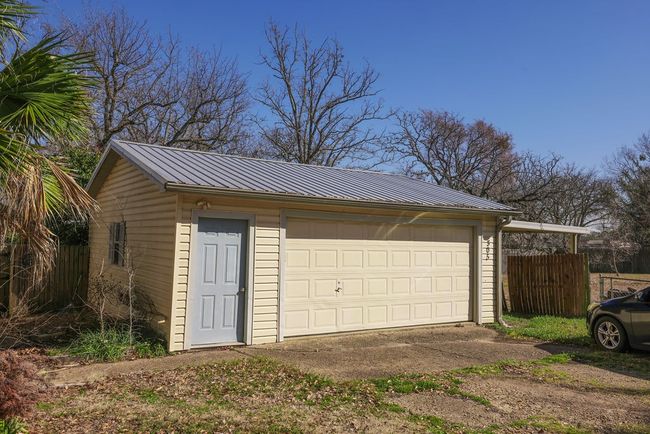 305 Pine St, House other with 3 bedrooms, 2 bathrooms and null parking in Seven Points TX | Image 11