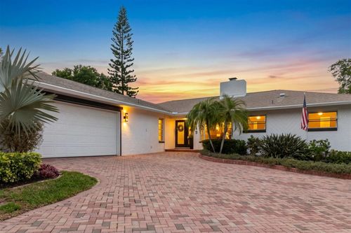 715 Rolling Hills Dr, PALM HARBOR, FL, 34683-3016 | Card Image