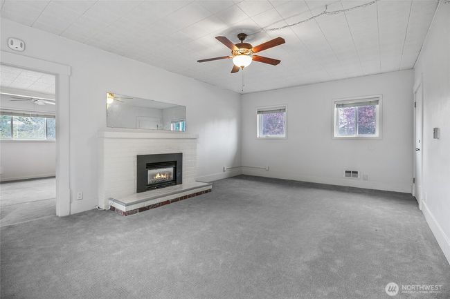 Cozy fireplace, too! | Image 6