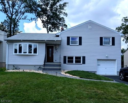 708 Winchester Ave, Union, NJ, 07083-7630 | Card Image