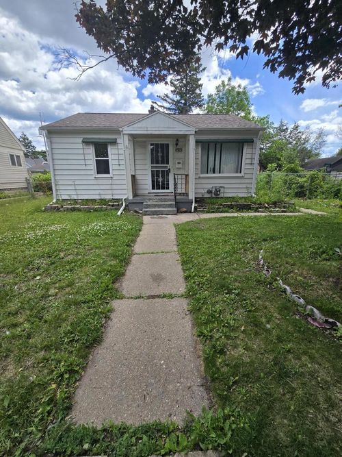 6030 N 36th Street, Milwaukee, WI, 53209 | Card Image