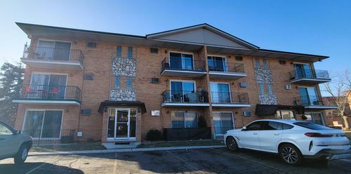 apt-1b-7550 111th St, Worth, IL, 60482-1038 | Card Image