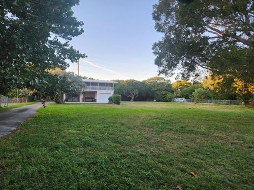 27 Seaside Ave. Avenue, Key Largo, FL, 33037 | Card Image