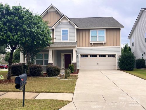 2025 Fuschia Ct, Tega Cay, SC, 29708-5509 | Card Image