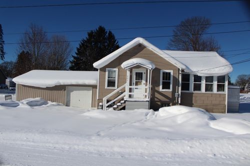 201 W 1st St, Scottville, MI, 49454-1114 | Card Image