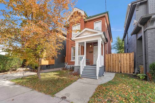 16 Ruth St, Hamilton, ON, L8L6P9 | Card Image